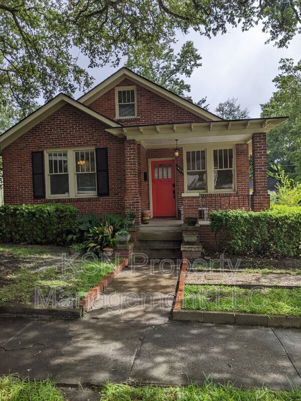 Primary Photo - 1405 E 51st St