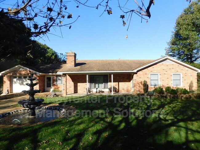 Foto del edificio - 251 William Cousins Rd