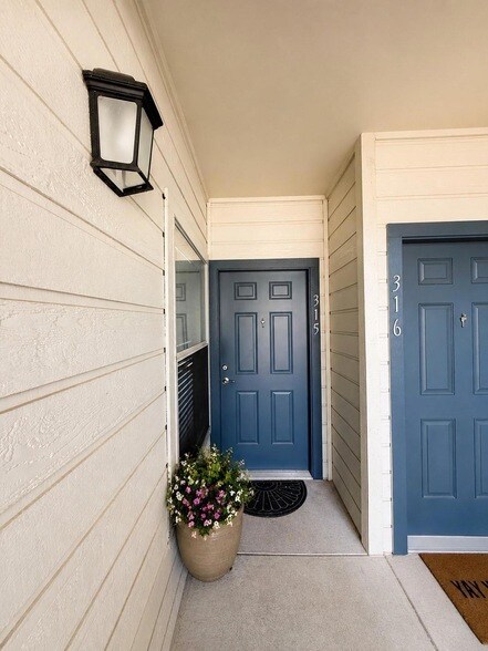 Foto del edificio - 6000 Shepherd Mountain Cove