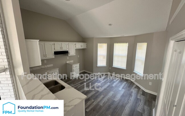 Foto del edificio - 5948 Cottage Hill Dr