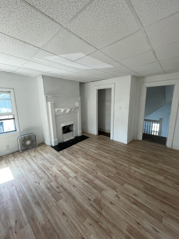 Building Photo - 131 Locust St