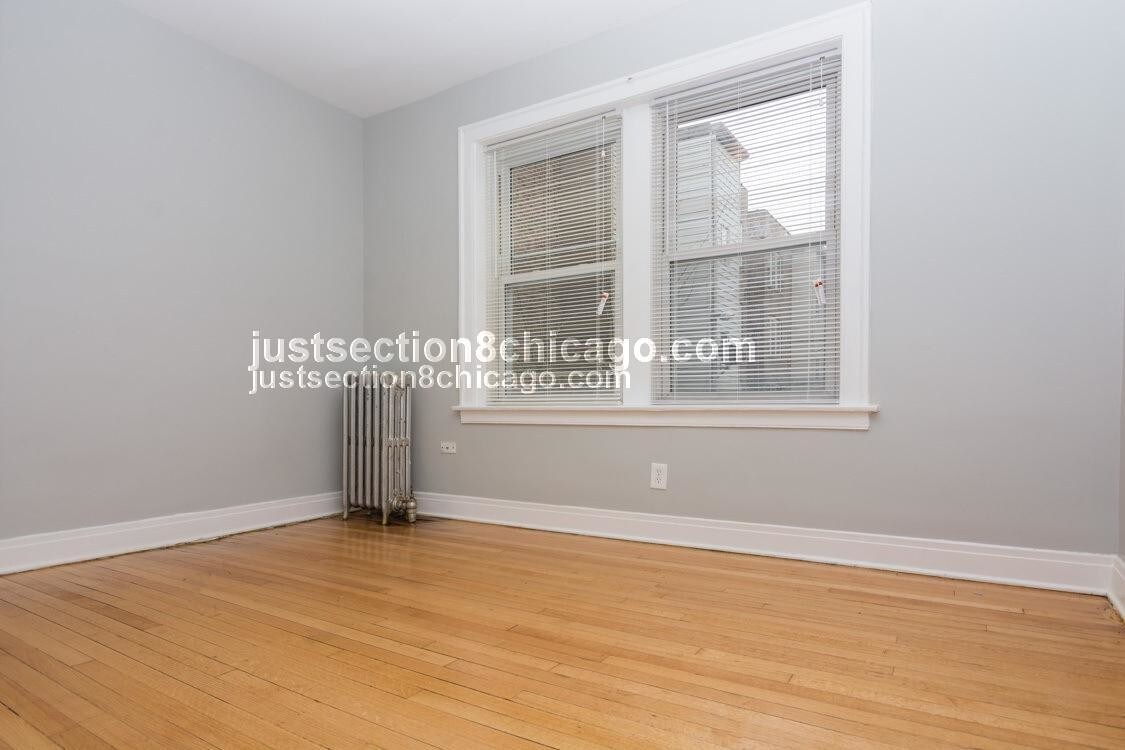 Building Photo - 7238 S Constance Ave