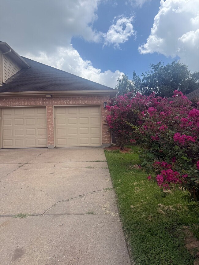 Foto del edificio - 13719 Ortega Ln
