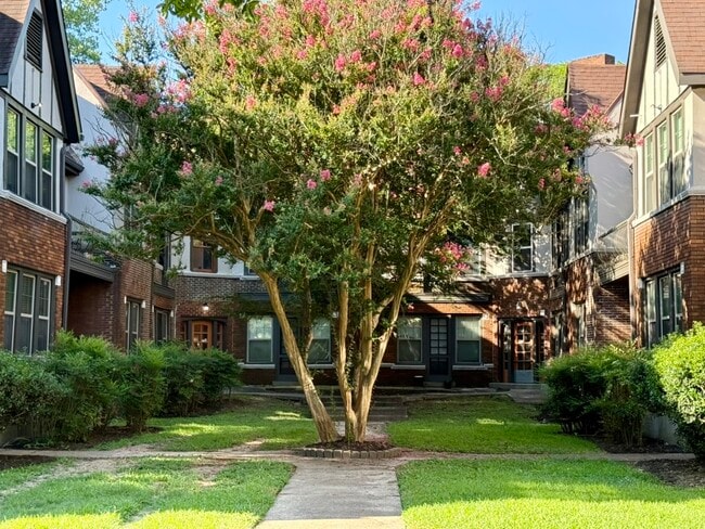 Building Photo - Overton Garden Apartments