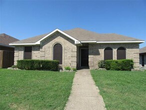 Building Photo - 3023 Stonycroft Dr