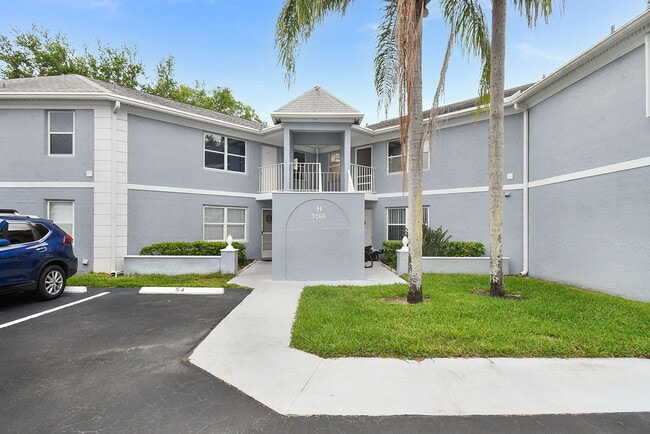 Building Photo - 3266 SE Aster Ln
