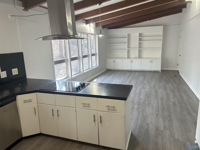 Building Photo - 1701 SE Mountainbrook Dr