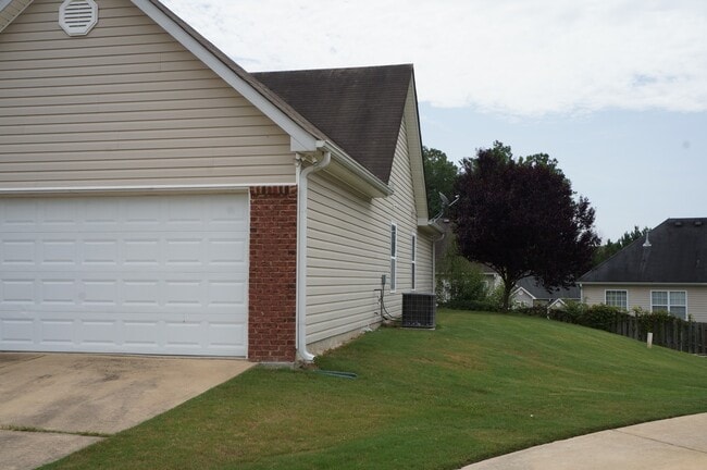 Building Photo - 3 Bedroom Ranch located in Dallas