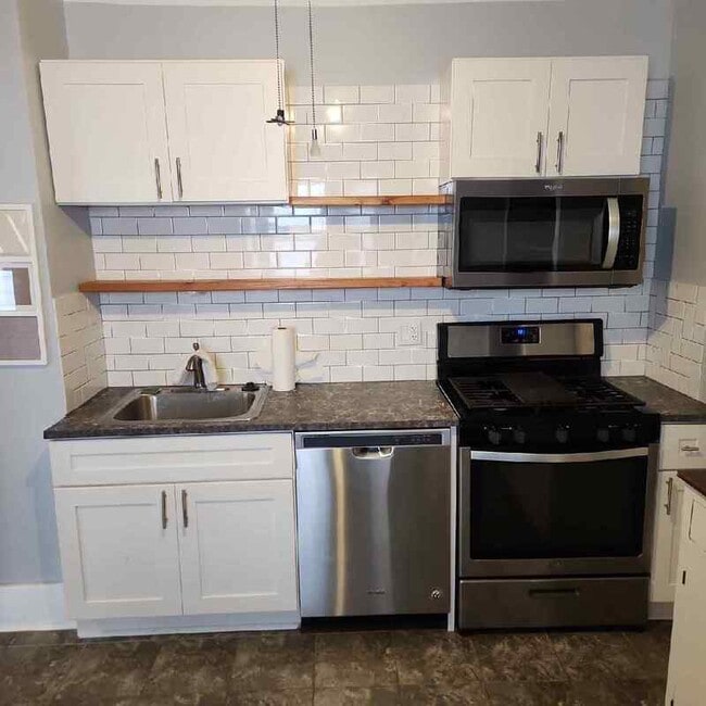 Building Photo - 1008 Wayburn St