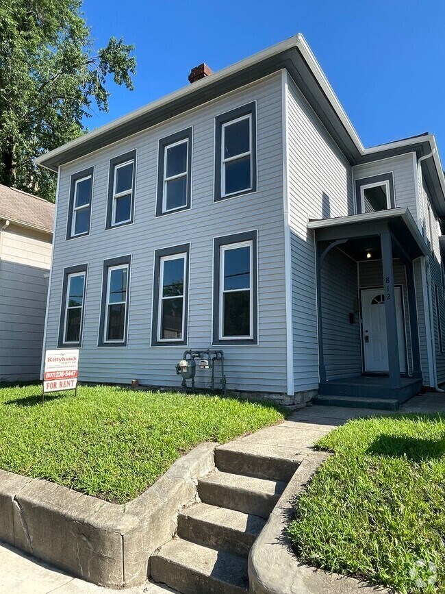 Building Photo - 812-814 W North St