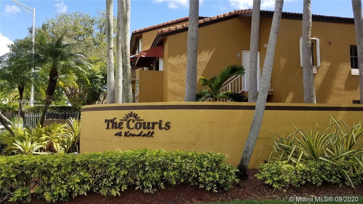 Foto principal - 15600 SW 80th St