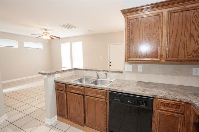 Building Photo - 4510 Balkin St