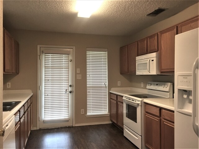 Foto del edificio - 6783 Prairie Hill Rd S