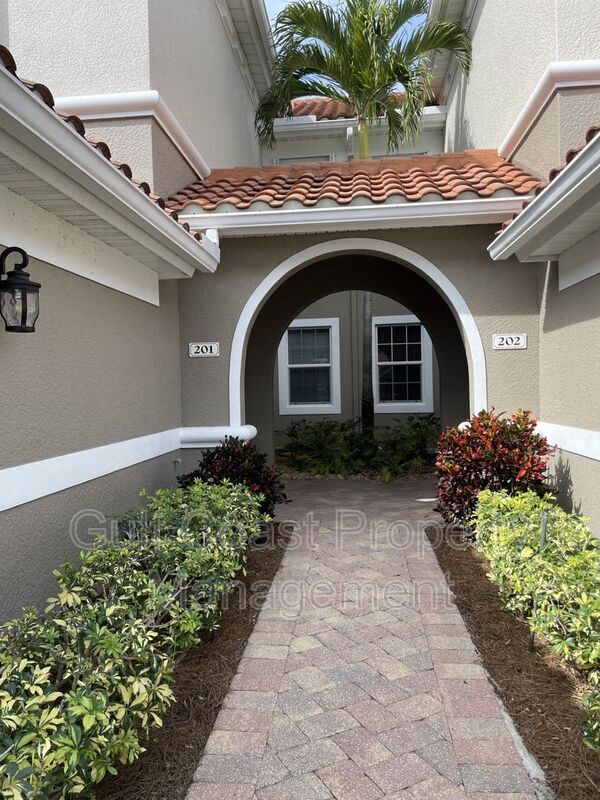Building Photo - 12986 Pennington Pl