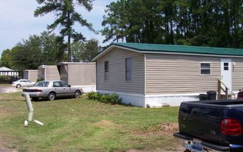 Building Photo - SE Andrew Park Dr