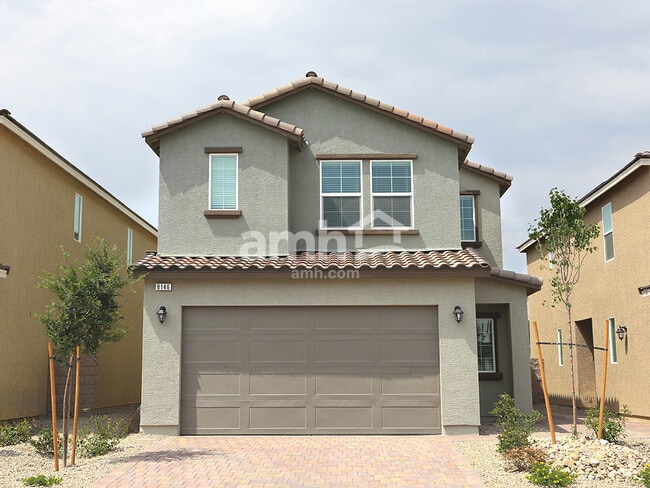 Building Photo - 5871 Vaes Dothrak St