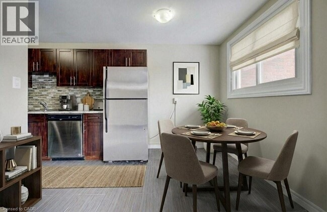 Building Photo - 326 Erb St. W