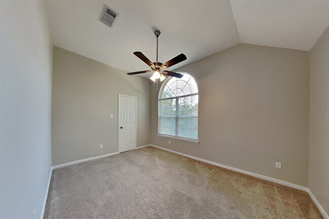 Foto del edificio - 21549 Duke Alexander Dr