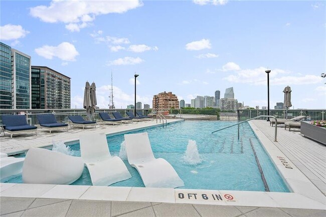 Foto del edificio - 3107 Peachtree Dr NE