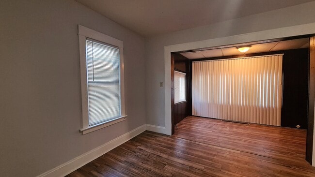 Building Photo - 406 McKinley Ave