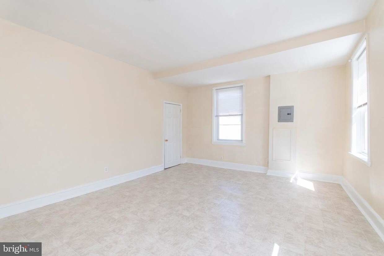 Foto principal - 2100 E Tioga St