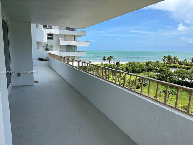 Foto del edificio - 177 Ocean Ln Dr