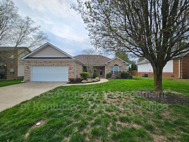 Photo - 321 Lebeau Dr House