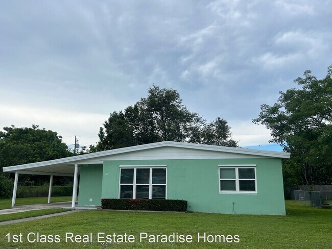 Building Photo - 2 br, 1 bath House - 115 SE Lucero Dr