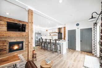 Building Photo - 1002 US-3