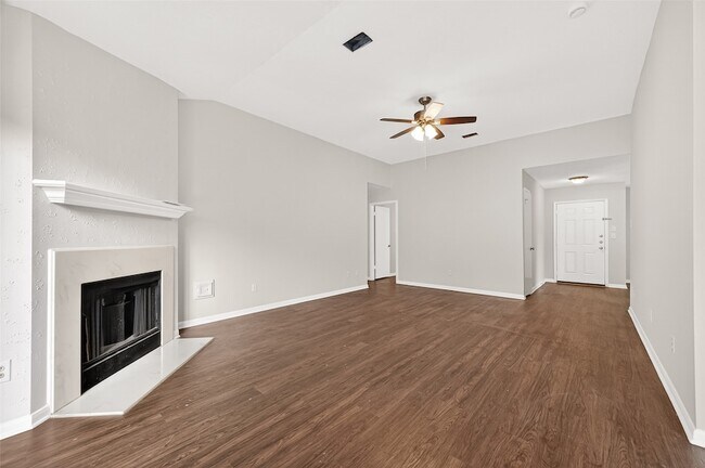 Building Photo - 28811 Stapleford St