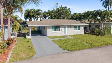 Building Photo - 5402 NW 25th Terrace