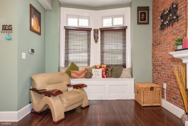 Foto del edificio - 4 br, 3.5 bath Townhome - 15 2nd Ave