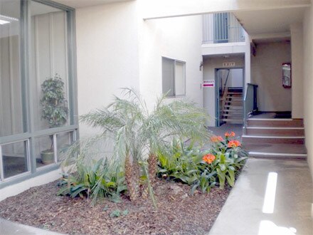 Building Photo - Sandpiper 2