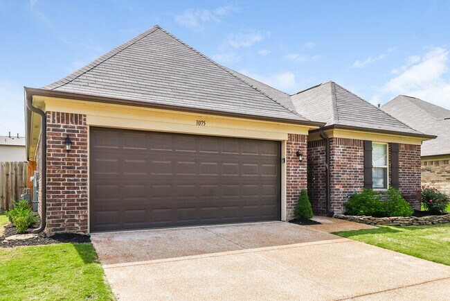 Building Photo - 1075 Carib Loop W