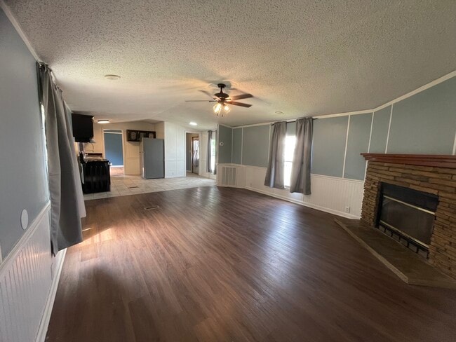 Building Photo - 607 Tater Peeler Rd