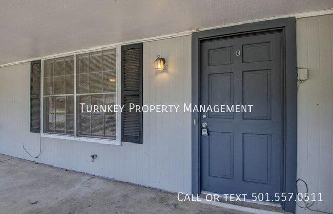 Building Photo - 2 E Laramie Dr