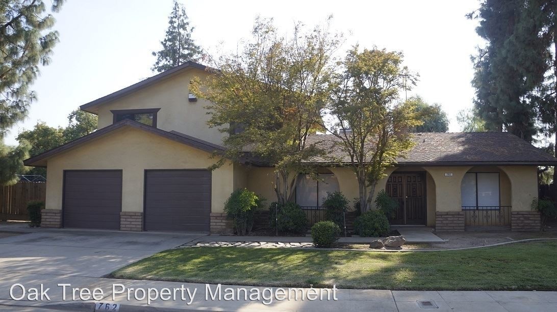 Primary Photo - 4 br, 3 bath House - 762 W. Menlo Ave.