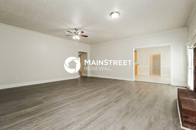 Building Photo - 4 Bedroom Pet-Friendly Home in McDonough, GA with Main Street Renewal