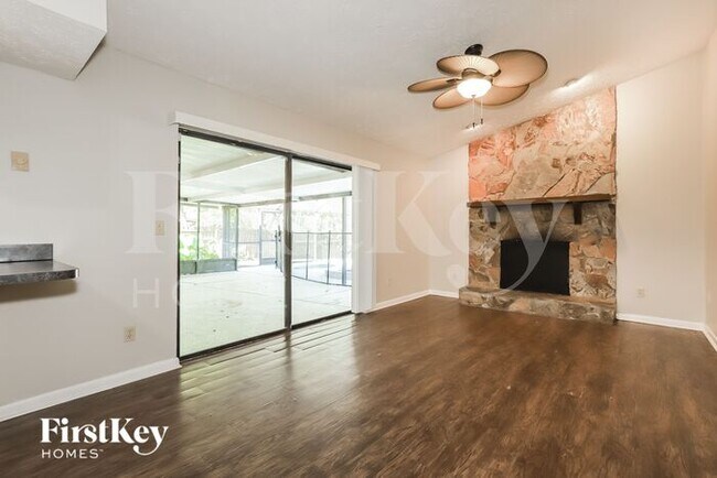 Building Photo - 1707 Southwind Dr