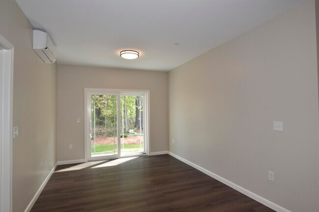 Building Photo - 217 Rockingham Rd