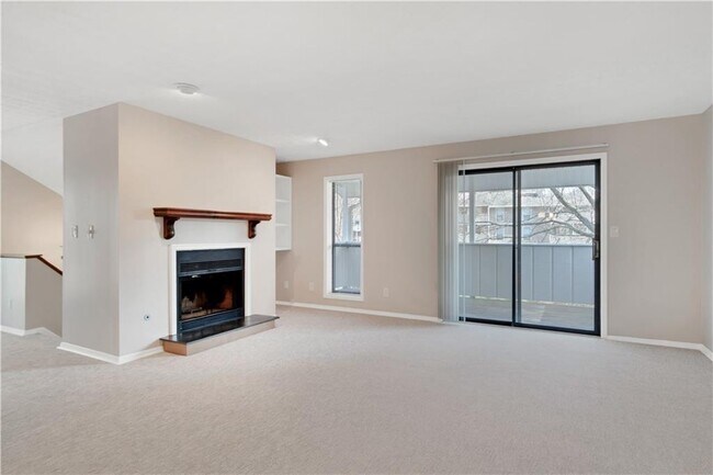 Building Photo - 104 Wynnes Ridge Cir SE