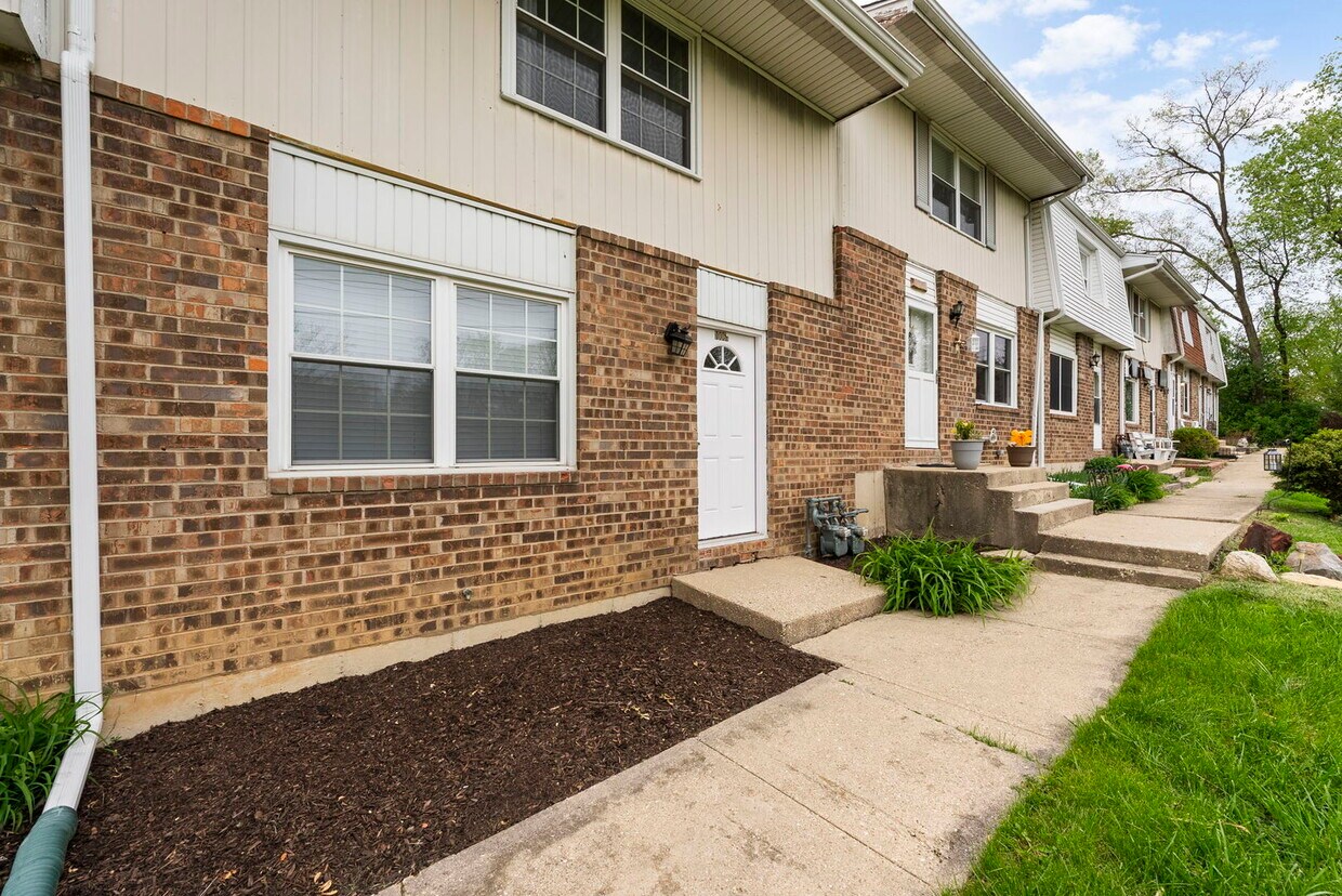 Foto principal - 1006 Thornton St