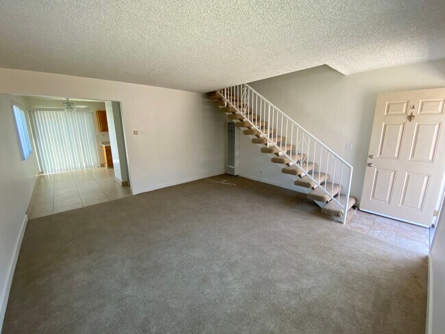 Building Photo - 151 Rochester St