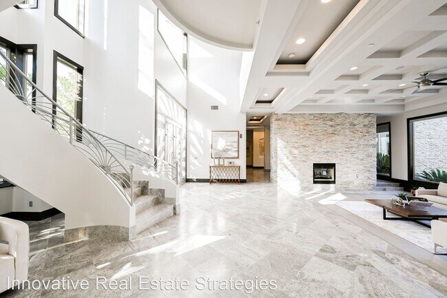 Building Photo - 5 br, 7 bath House - 650 St Croix St