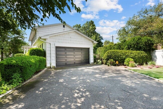 Foto del edificio - 15 Sherwood Ln