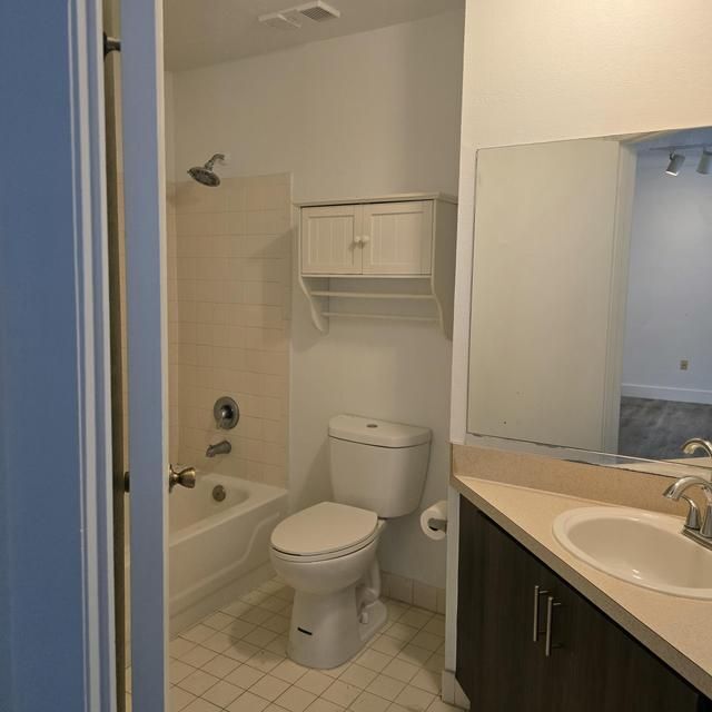 Foto del edificio - 2445 SW 18th Terrace