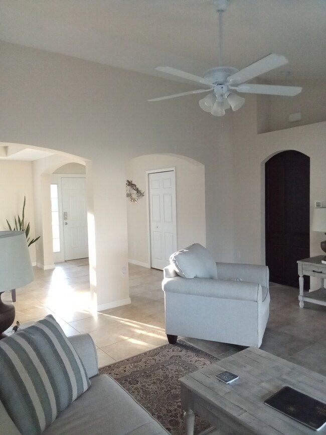 8586 105th Ct Unit A, Vero Beach, FL 32967 Apartments in Vero Beach