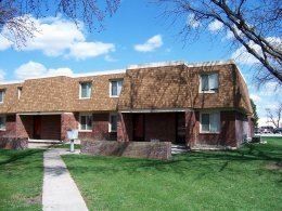 Foto principal - 3030 Parklane Dr