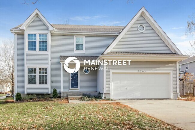 Foto del edificio - 4 Bedroom Pet-Friendly Home in Shawnee, KS with Main Street Renewal