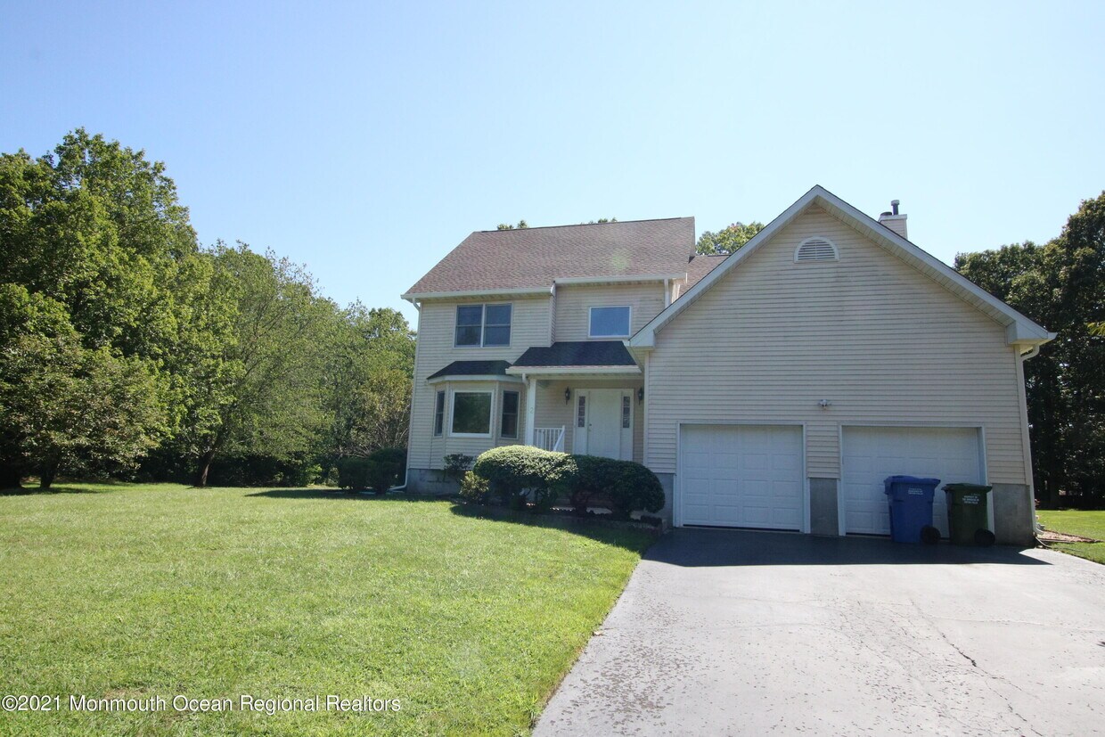 2 Duke Ct, Tinton Falls, NJ 07724 House Rental in Tinton Falls, NJ